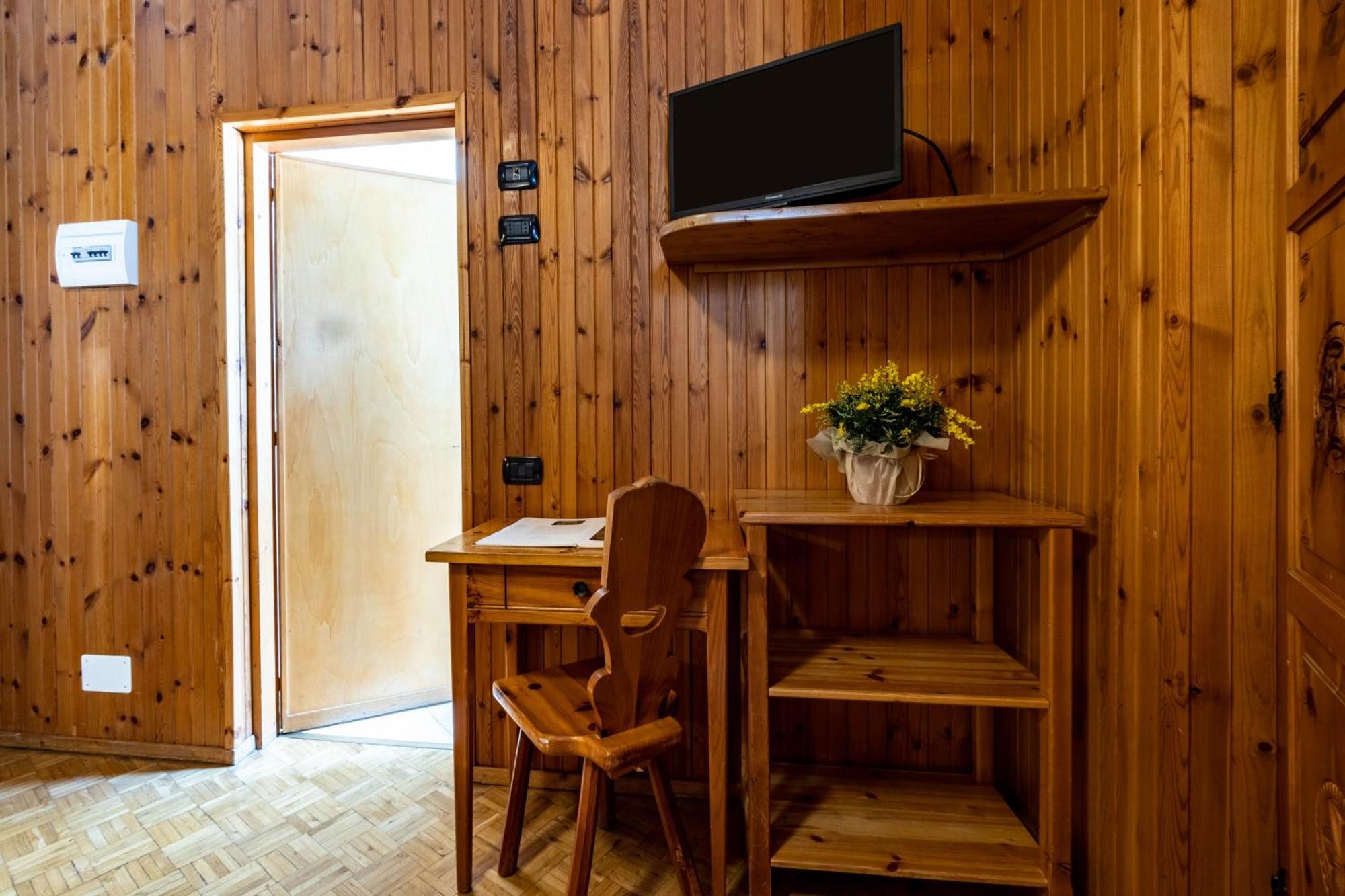 Hotel Le Campagnol Champoluc Exterior photo