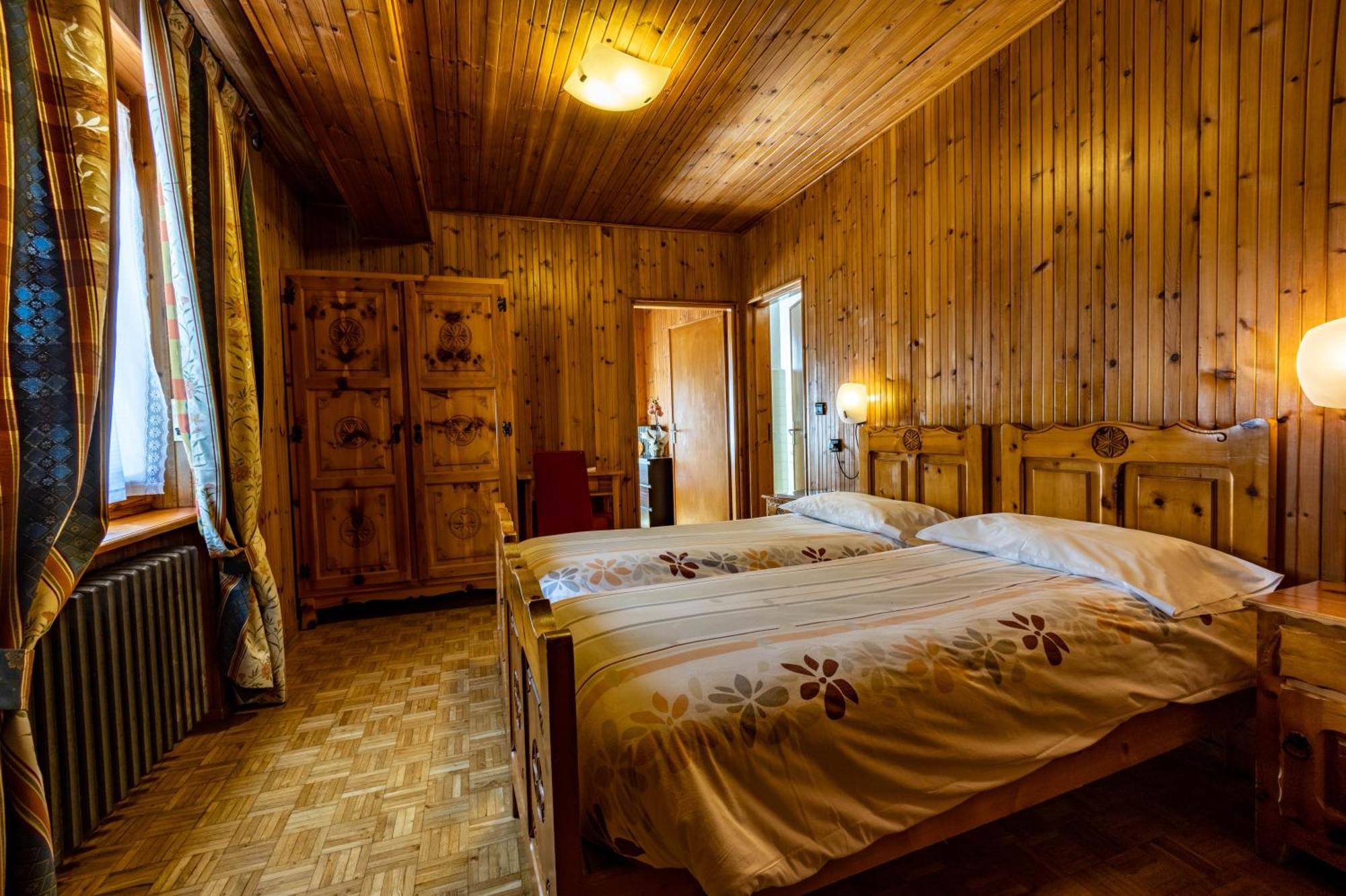 Hotel Le Campagnol Champoluc Exterior photo